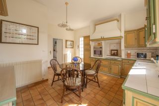 property 16 Rooms for sale on ANGERS (49000)