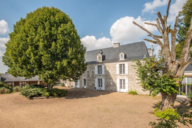 maison 12 Pièces en vente sur ANGERS (49000)