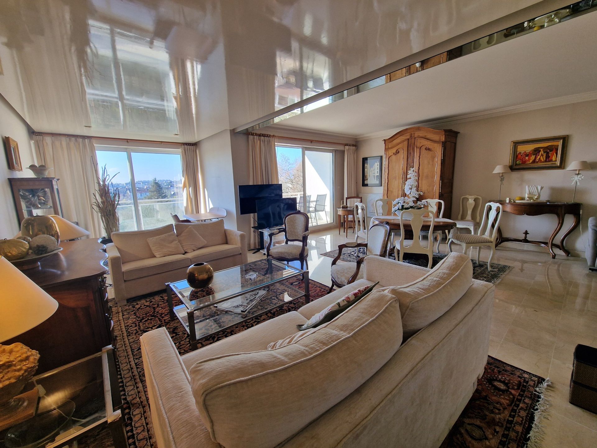 apartment 4 Rooms for sale on NANTES (44100)