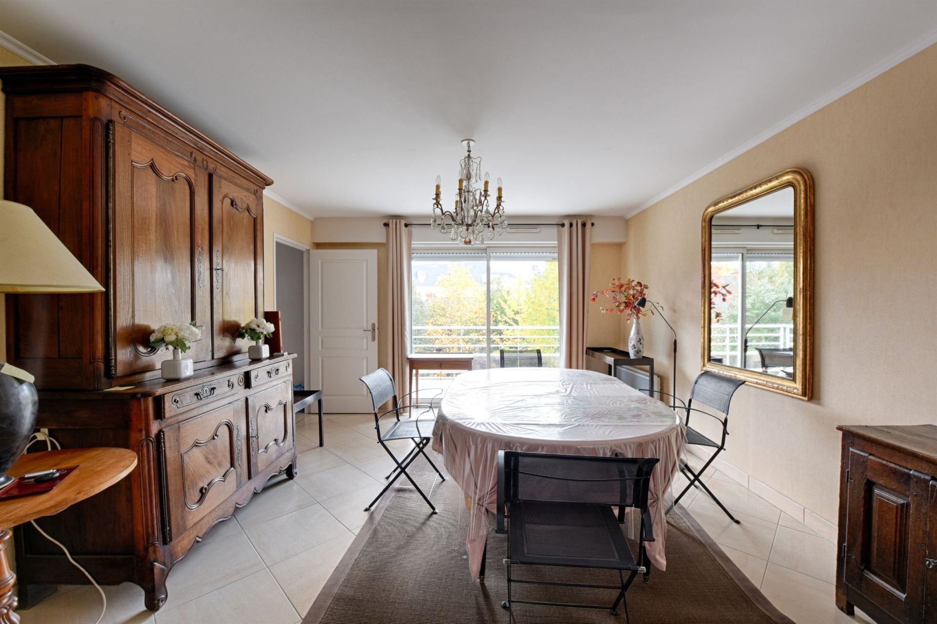 apartment 5 Rooms for sale on NANTES (44000)