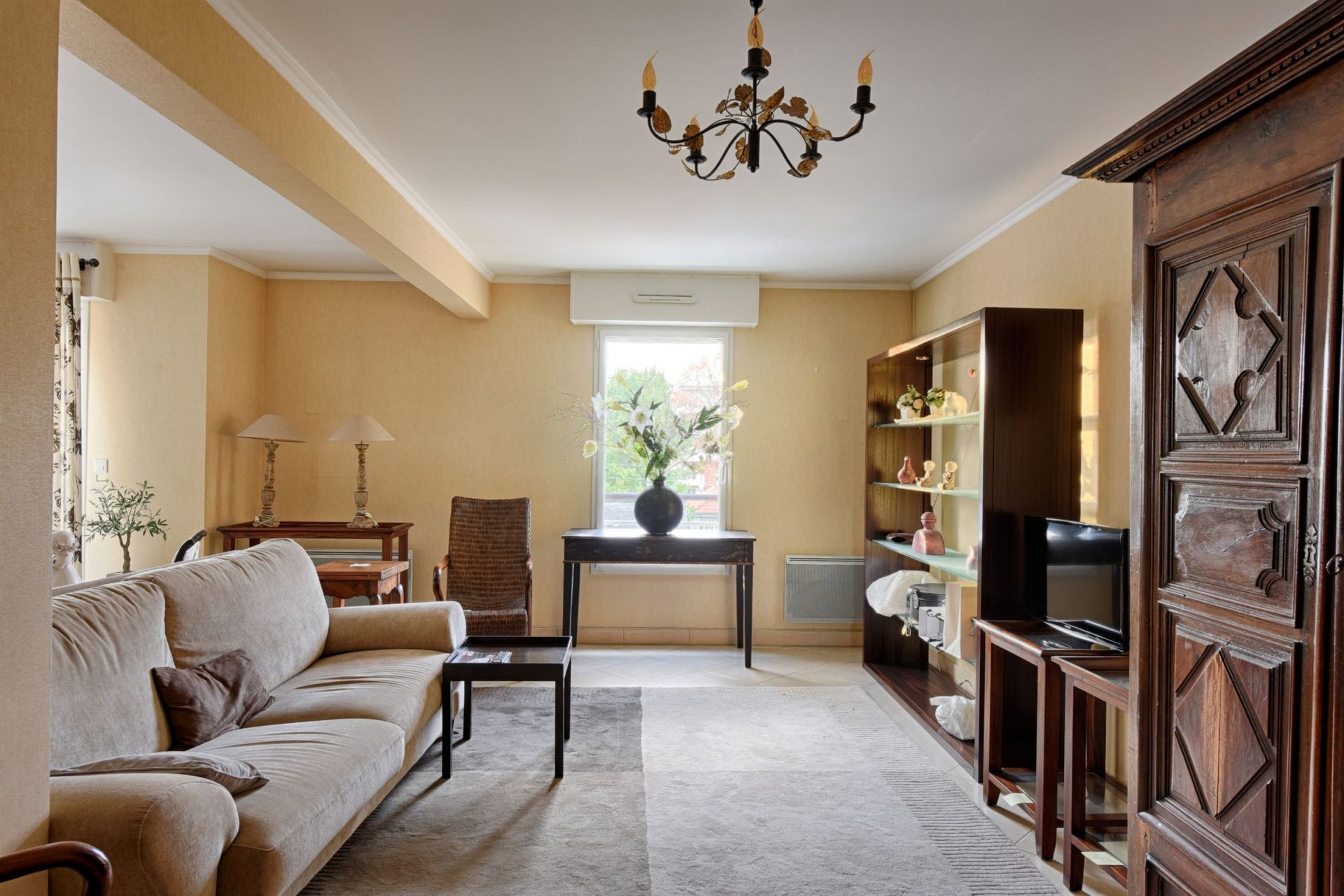 apartment 5 Rooms for sale on NANTES (44000)