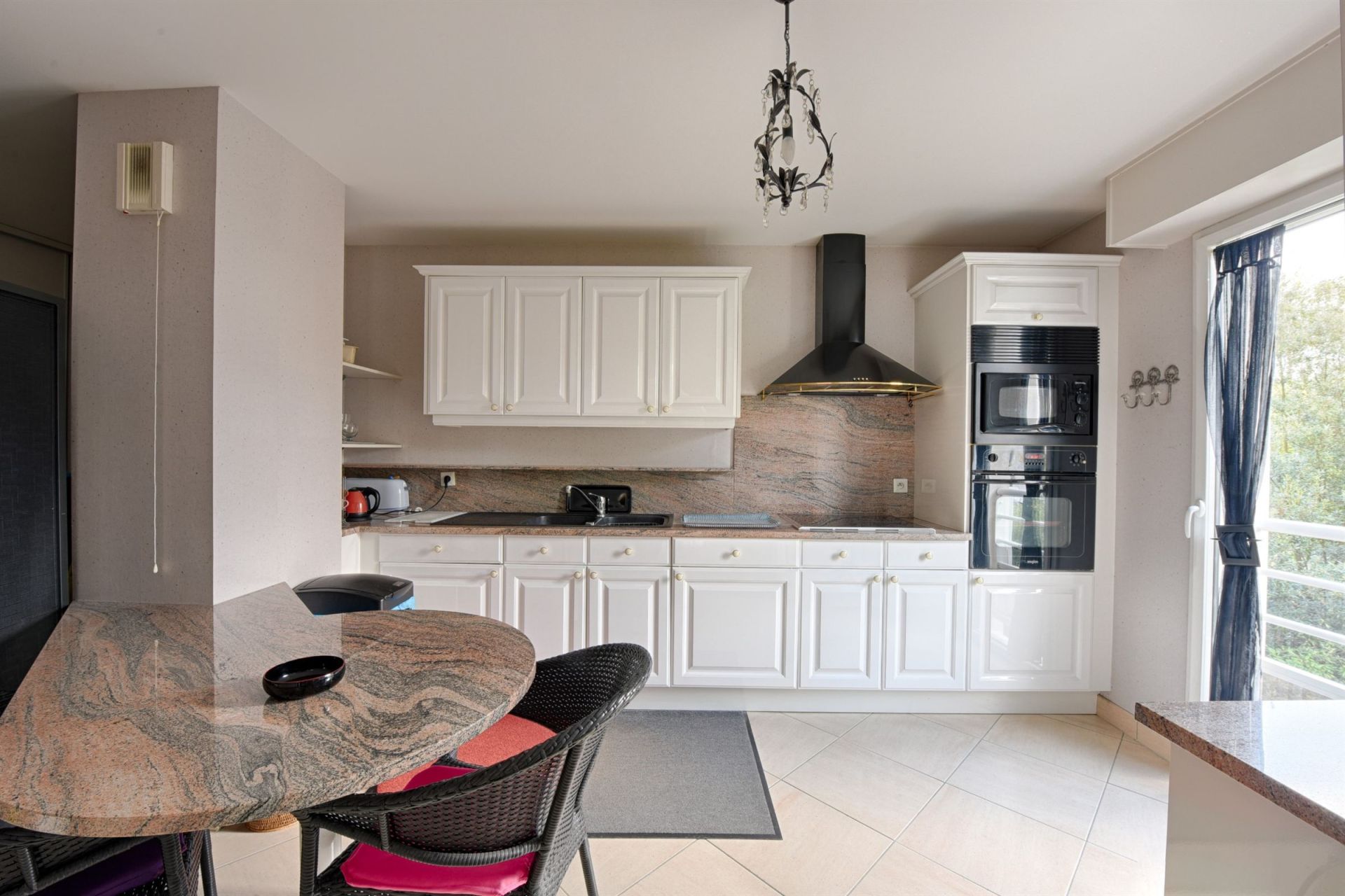 apartment 5 Rooms for sale on NANTES (44000)