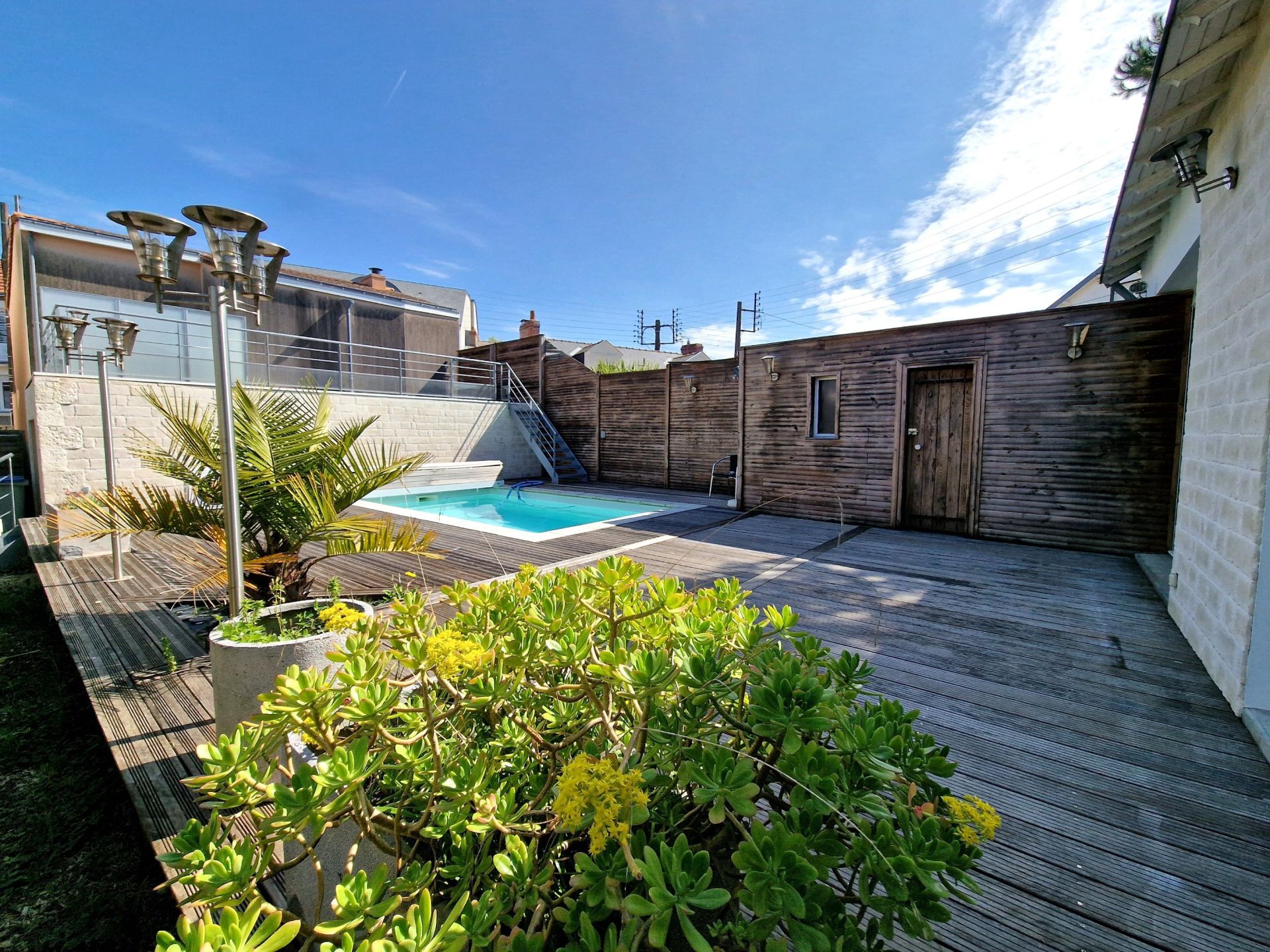house 6 Rooms for sale on NANTES (44300)