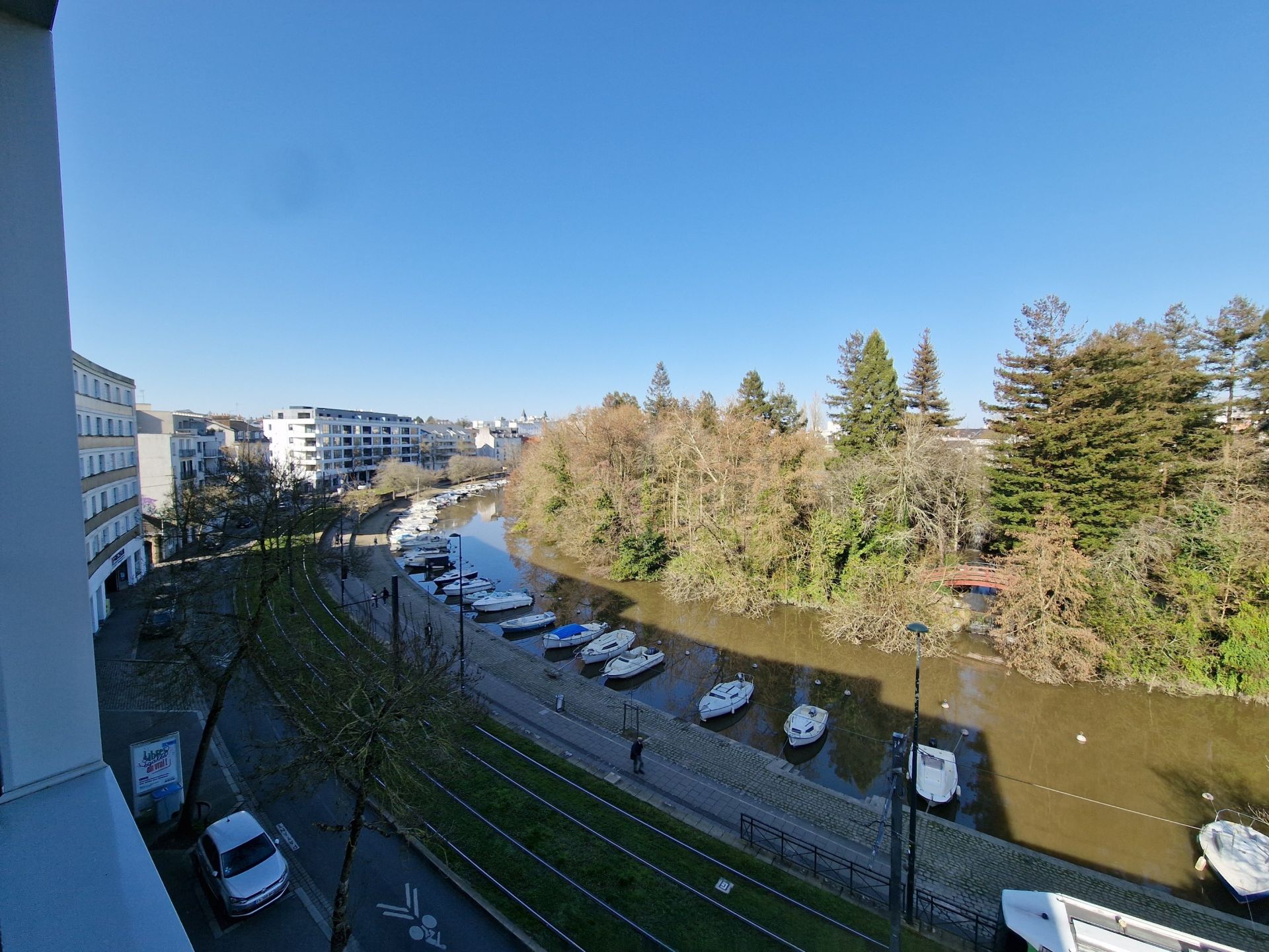apartment 4 Rooms for sale on NANTES (44000)