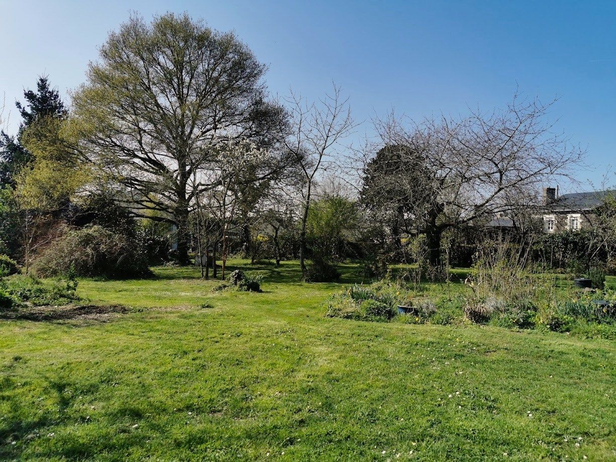 maison 13 Pièces en vente sur LES GARENNES SUR LOIRE (49320)