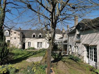 maison 13 Pièces en vente sur LES GARENNES SUR LOIRE (49320)