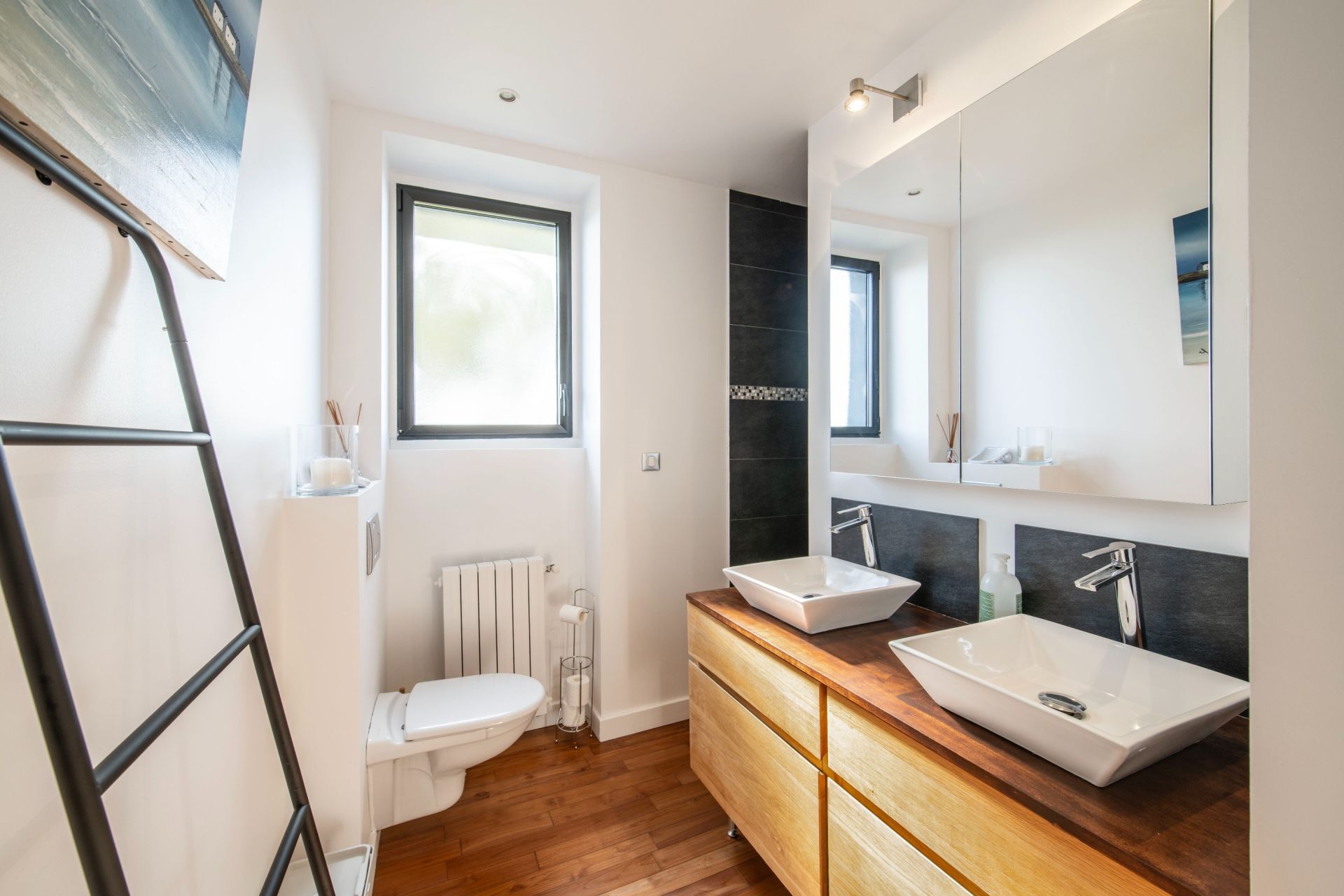 contemporary house 7 Rooms for sale on ST SEBASTIEN SUR LOIRE (44230)