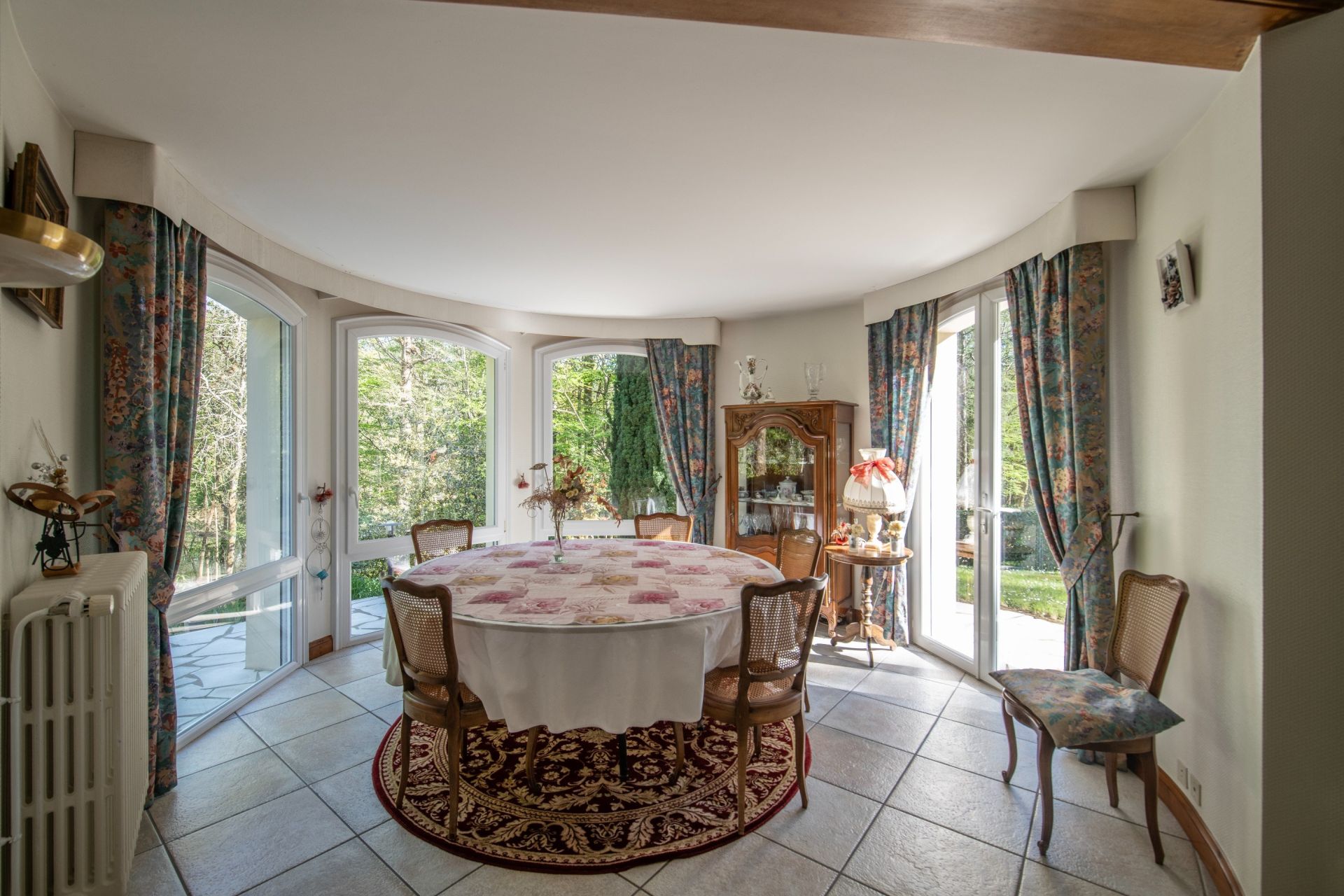 house 8 Rooms for sale on ST SEBASTIEN SUR LOIRE (44230)