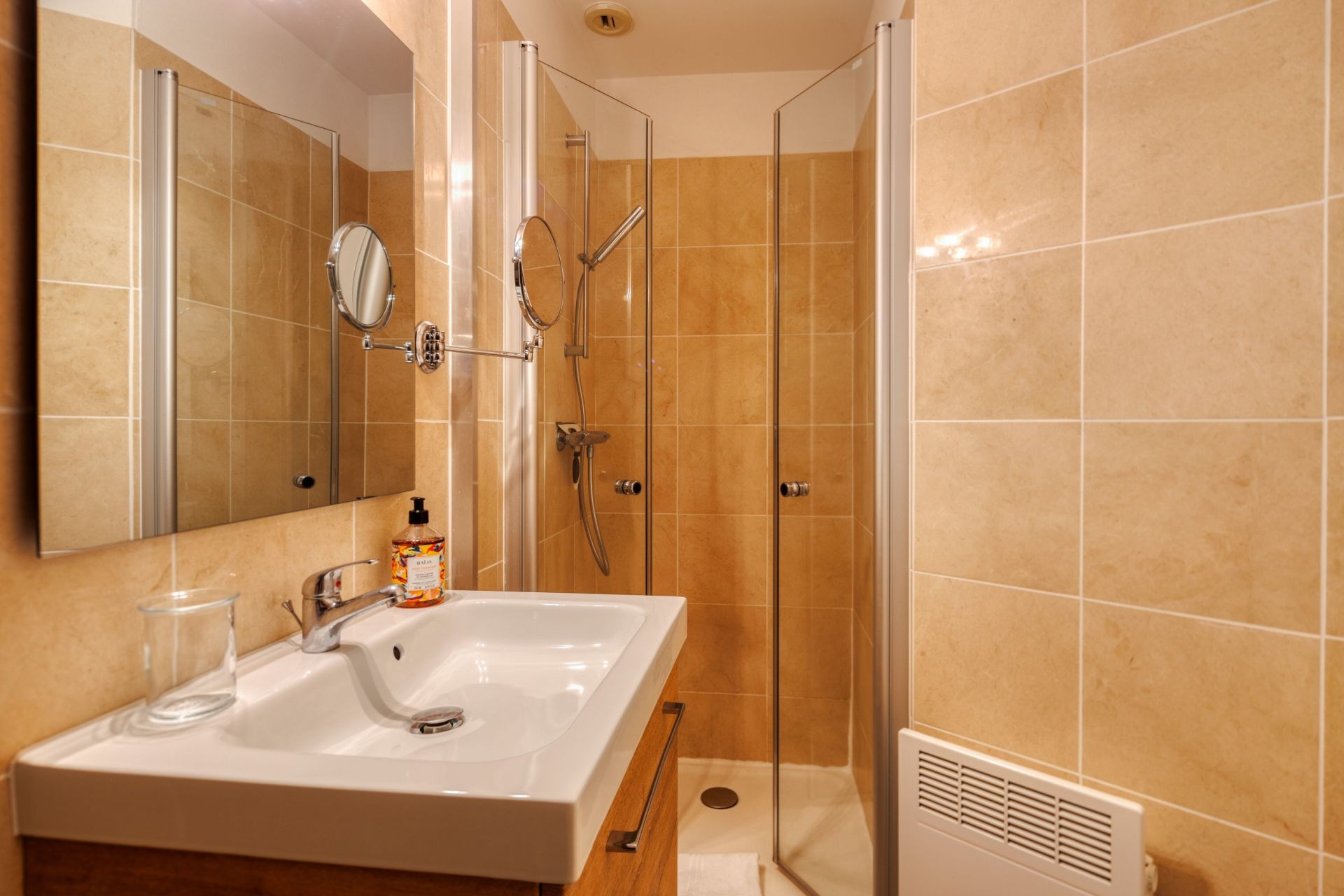 mansion 21 Rooms for sale on ANGERS (49000)