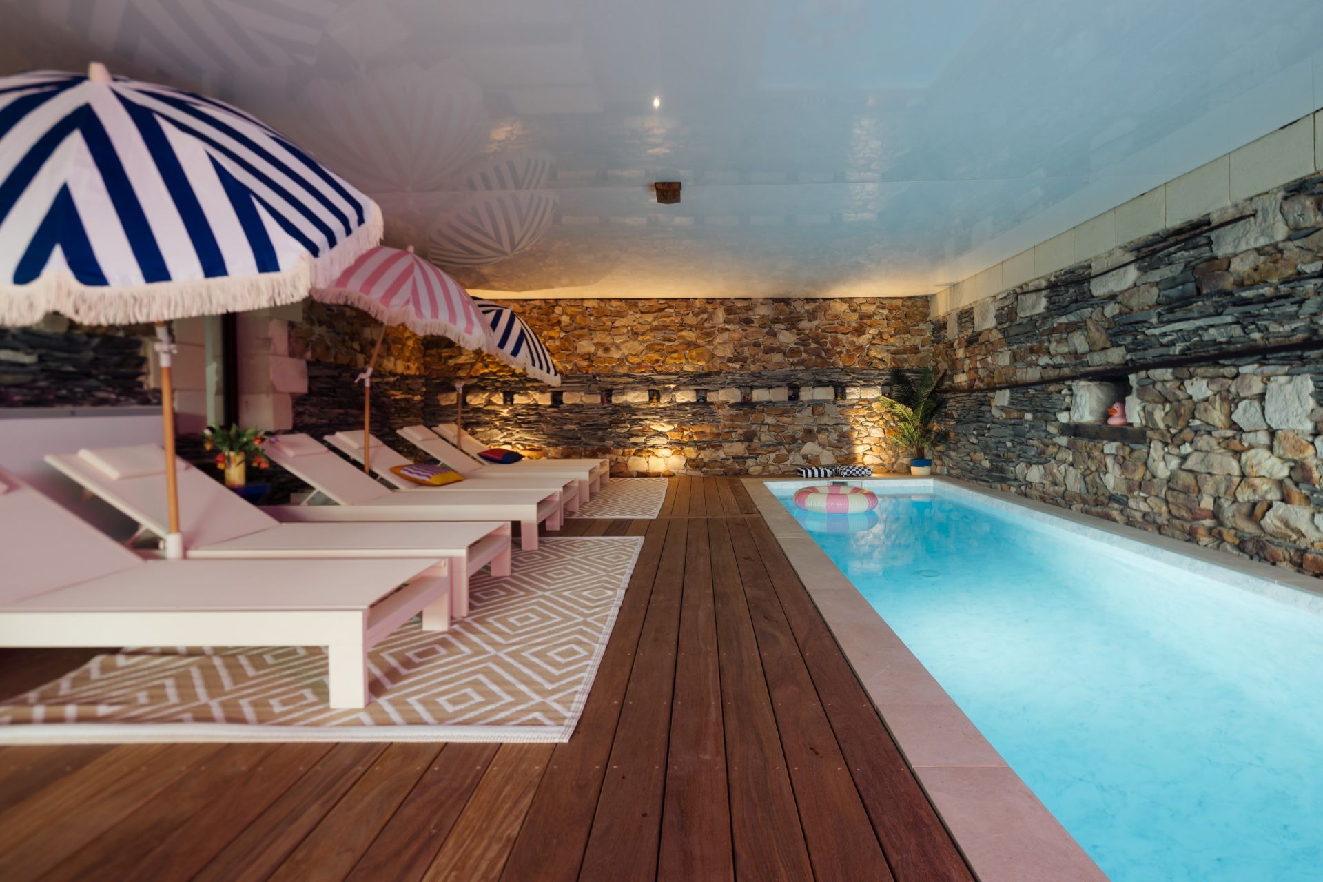 mansion 21 Rooms for sale on ANGERS (49000)