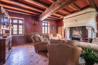 mansion 16 Rooms for sale on BRESSUIRE (79300)