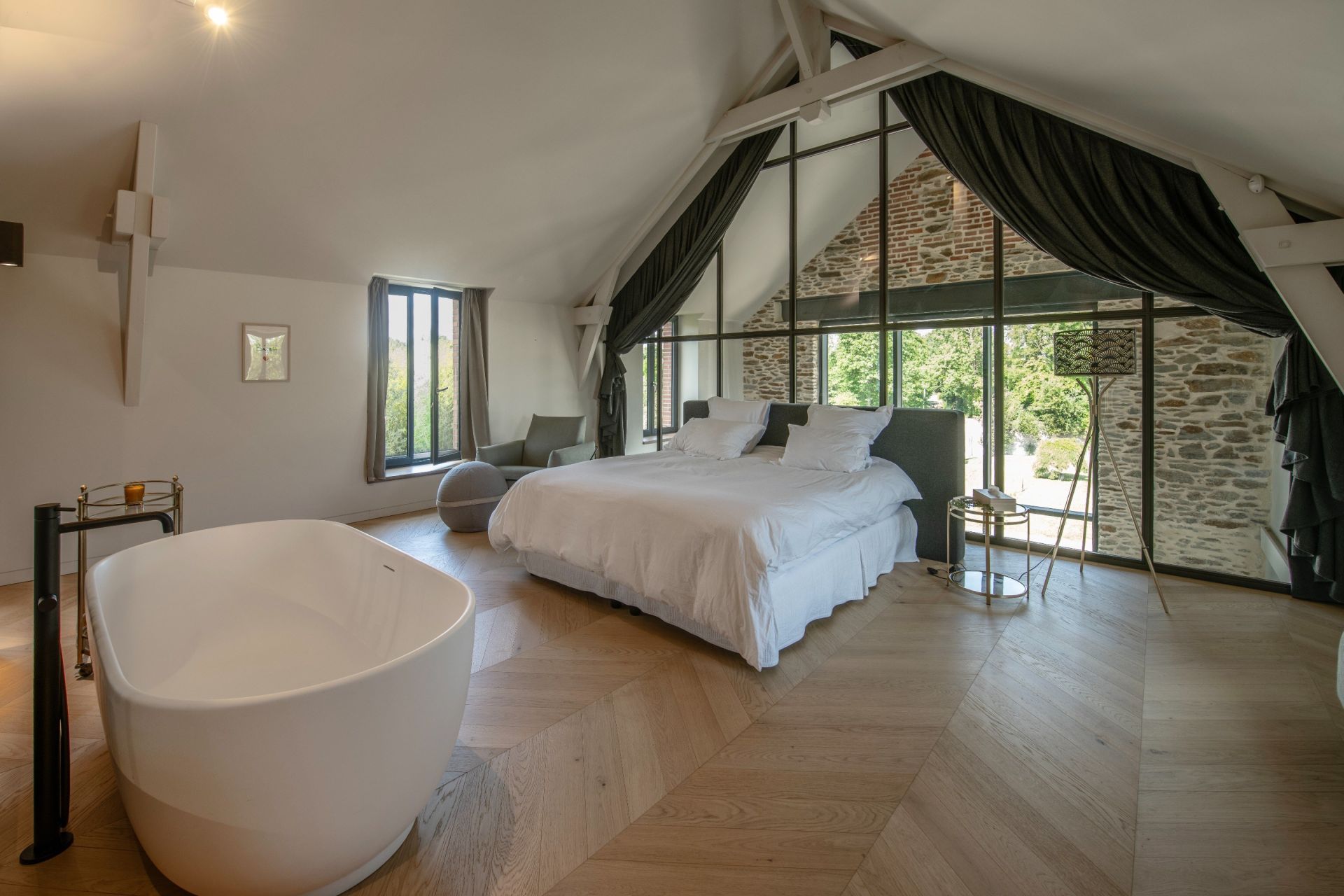 long house 10 Rooms for sale on CARQUEFOU (44470)