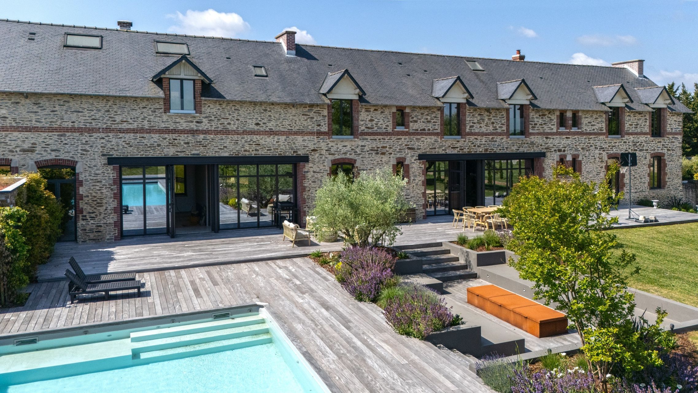 longère 10 Pièces en vente sur CARQUEFOU (44470)