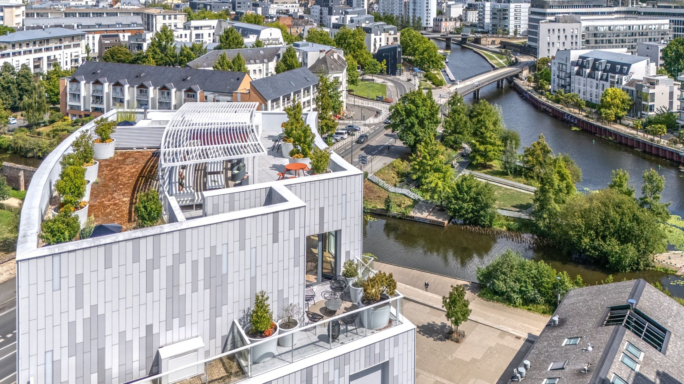 apartment 5 Rooms for sale on RENNES (35000)