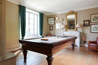 mansion 7 Rooms for sale on VERTOU (44120)