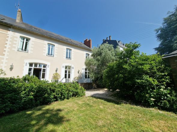 Vente Maison bourgeoise Nantes  13&nbsp;Pièces 380&nbsp;m²