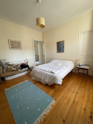 mansion 8 Rooms for sale on NANTES (44000)