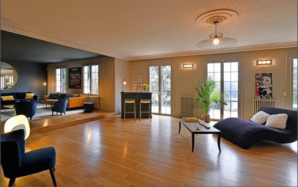 maison 10 Pièces en vente sur LA CHAPELLE SUR ERDRE (44240)