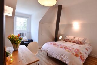 house 10 Rooms for sale on LA CHAPELLE SUR ERDRE (44240)