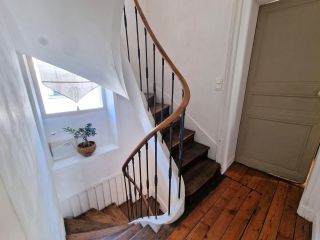 house 7 Rooms for sale on NANTES (44000)