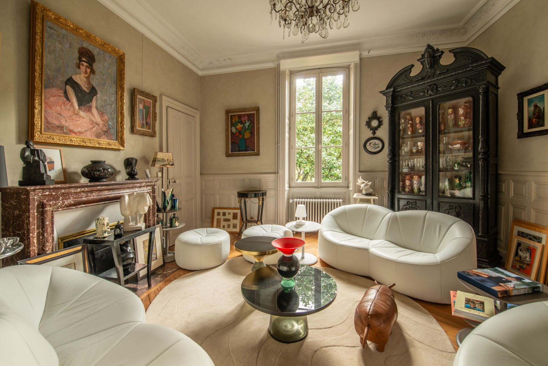 mansion 17 Rooms for sale on LA ROCHE SUR YON (85000)