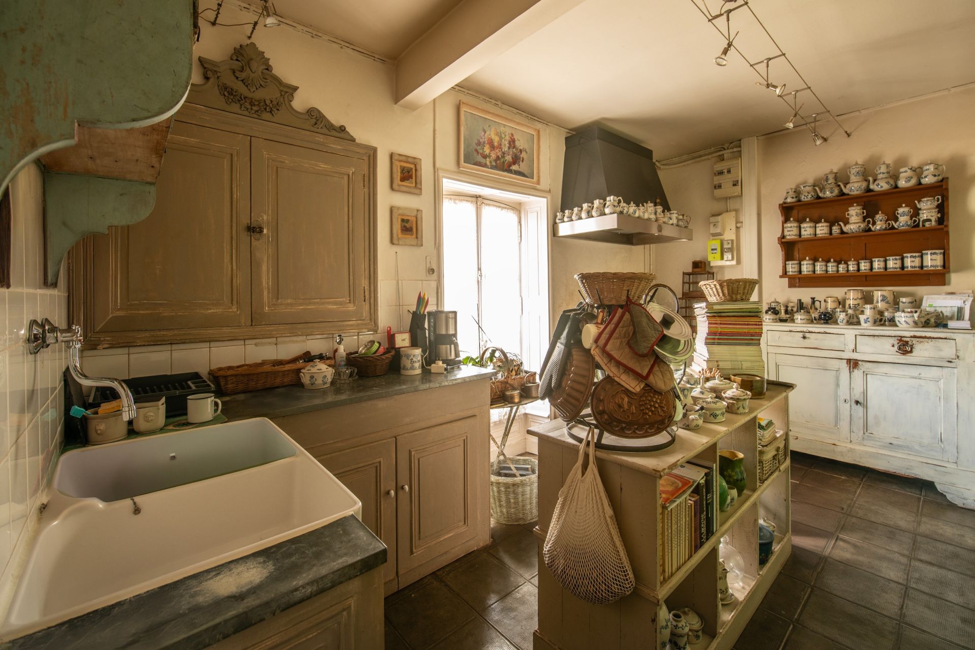 maison bourgeoise 17 Pièces en vente sur LA ROCHE SUR YON (85000)