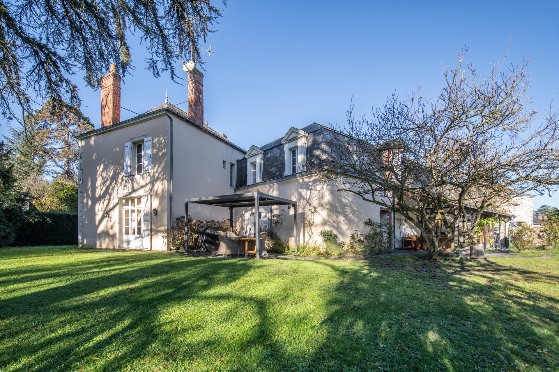 house 13 Rooms for sale on SEGRE EN ANJOU BLEU (49500)