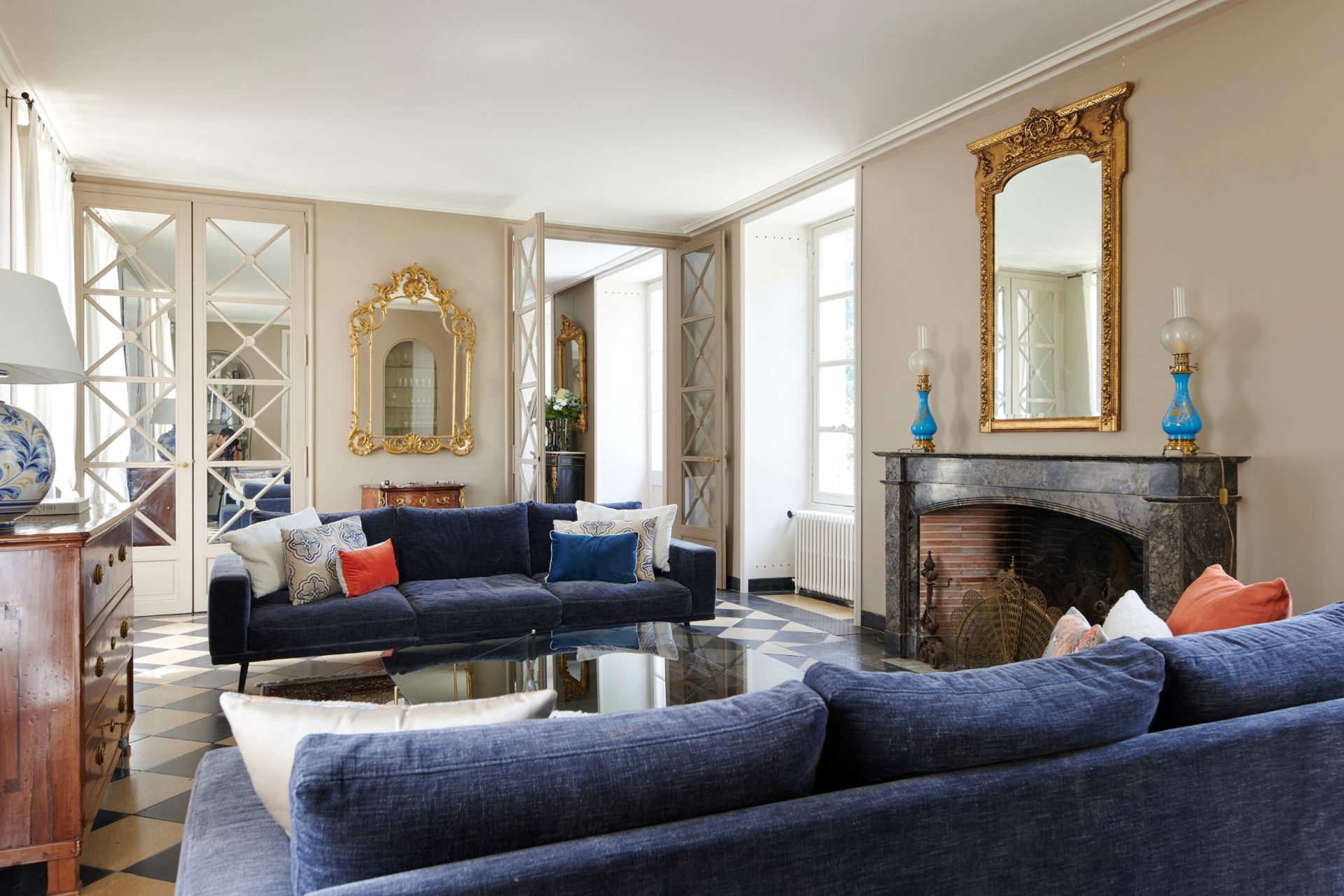 mansion 7 Rooms for sale on VERTOU (44120)