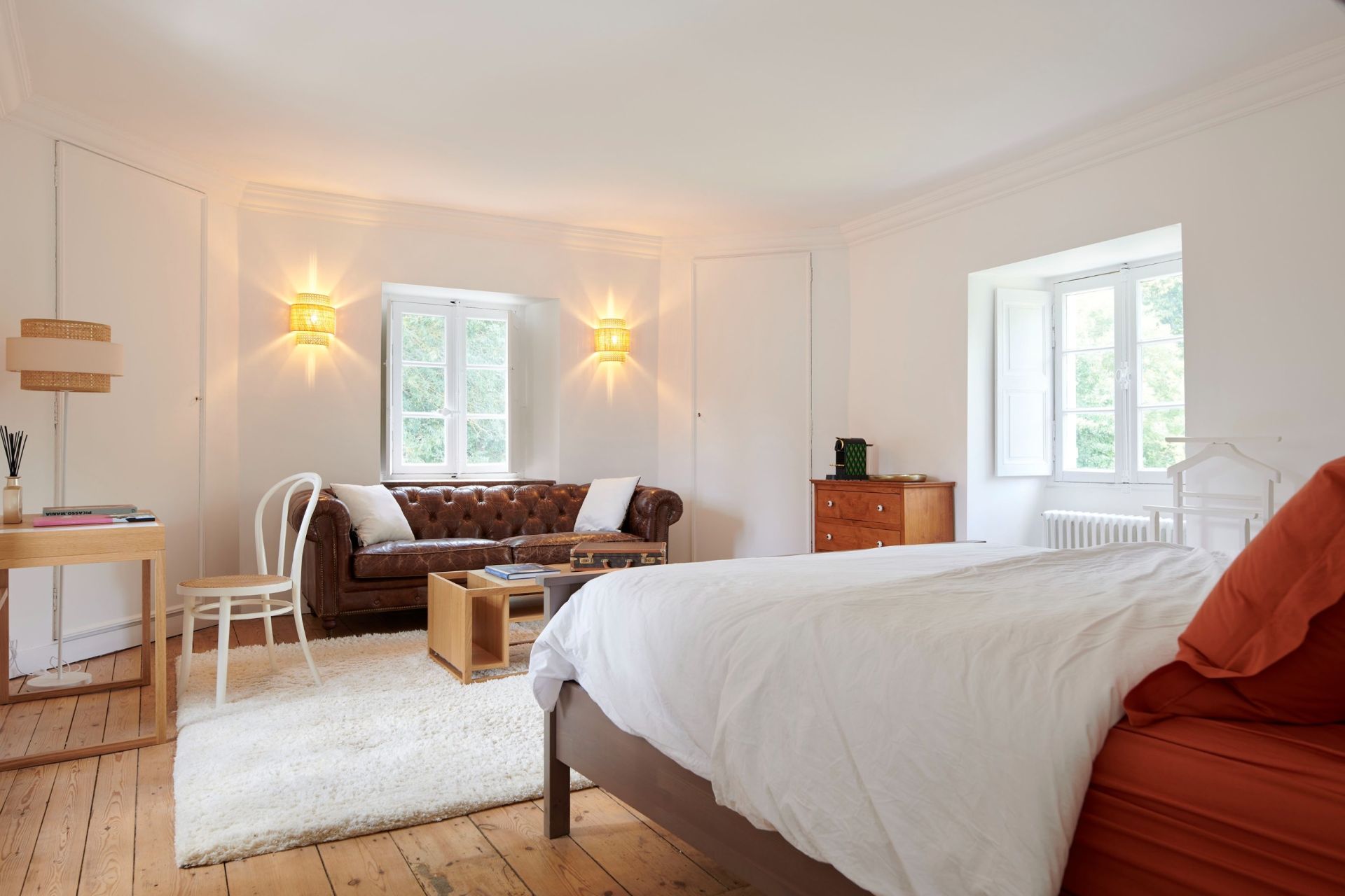 mansion 7 Rooms for sale on VERTOU (44120)