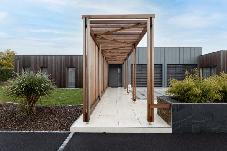 house 5 Rooms for sale on AIZENAY (85190)