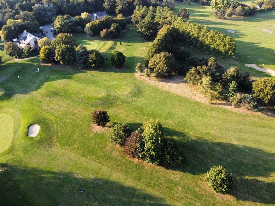 propriété 92 Pièces en vente sur ANGERS (49000)