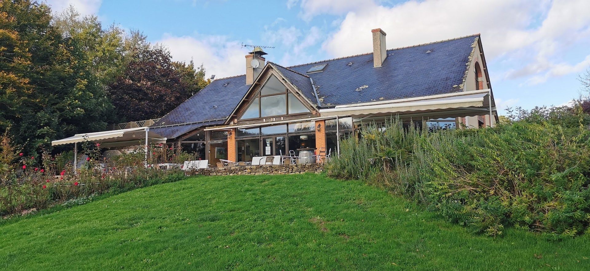 propriété 116 Pièces en vente sur ANGERS (49000)