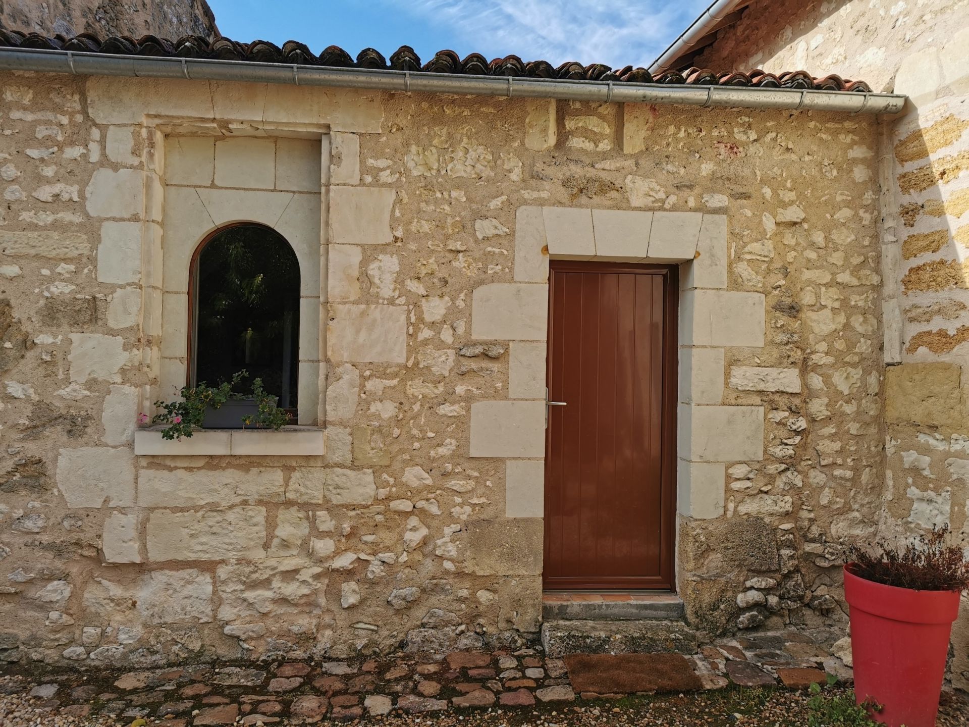 maison 15 Pièces en vente sur DOUE LA FONTAINE (49700)