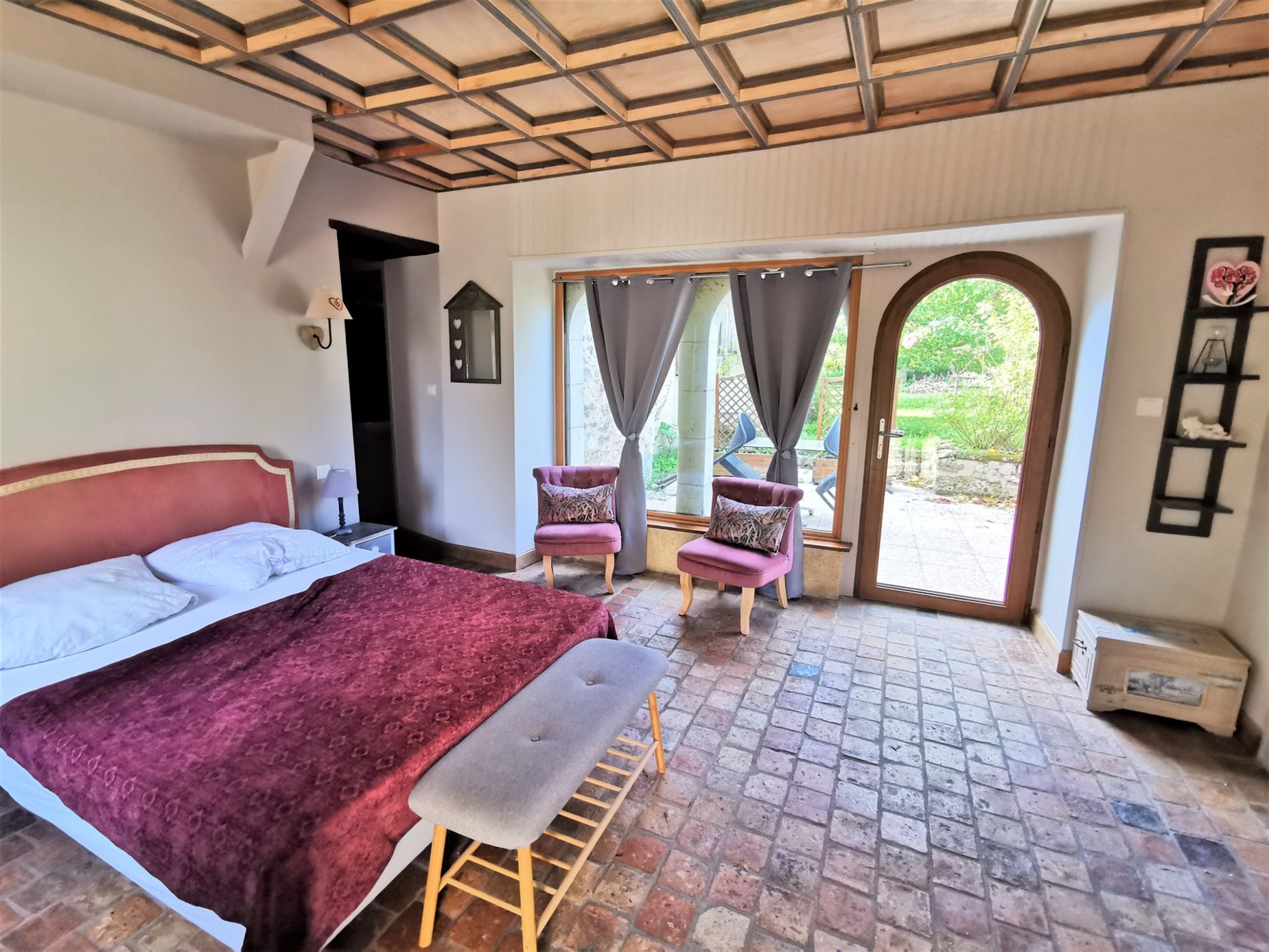 maison 15 Pièces en vente sur DOUE LA FONTAINE (49700)