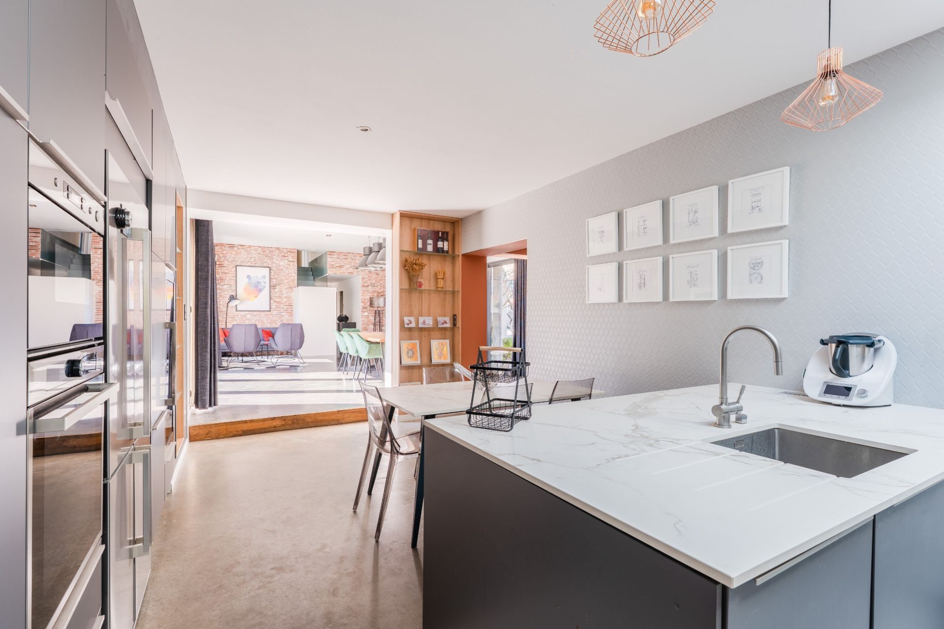 house 10 Rooms for sale on HAUTE GOULAINE (44115)