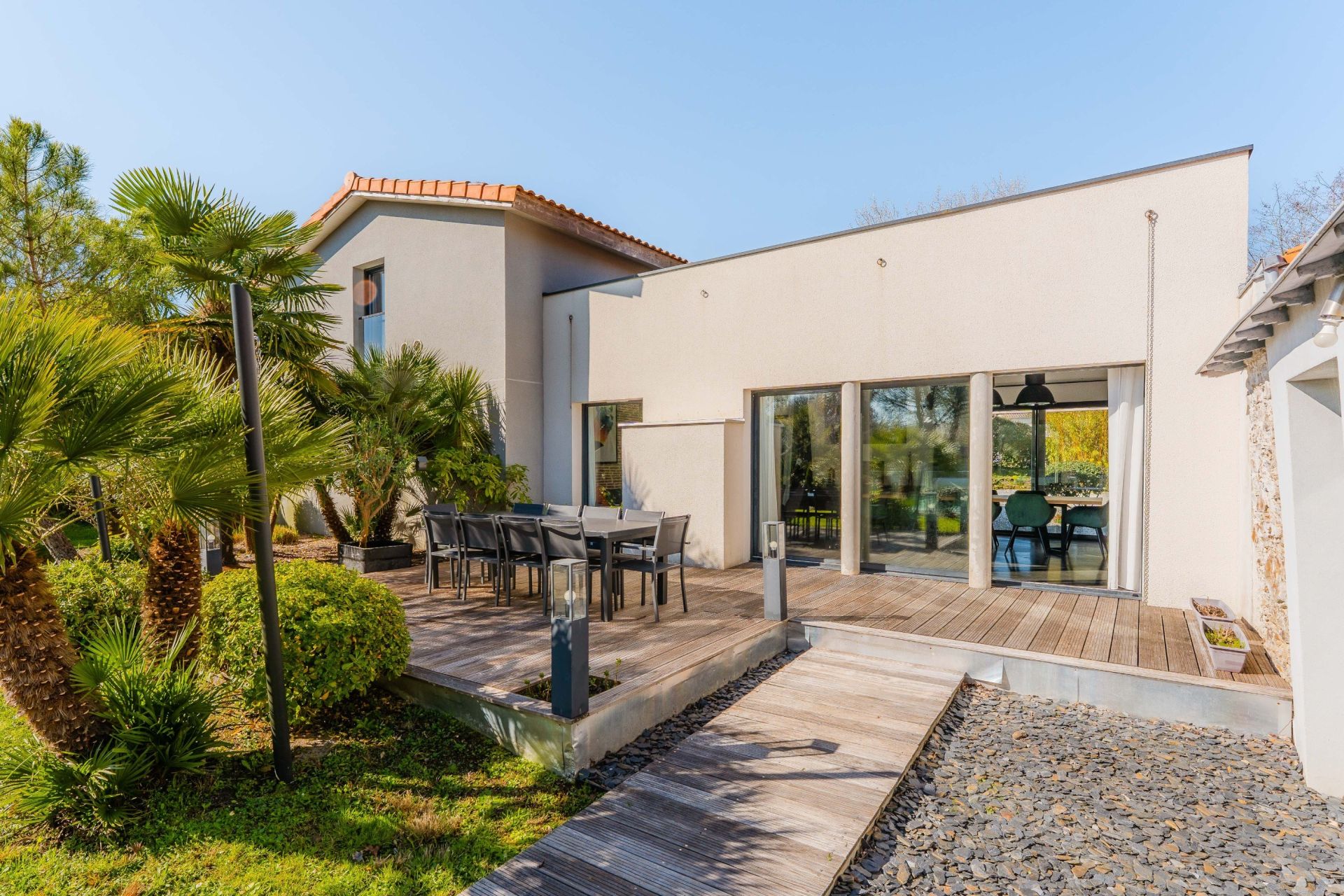 house 10 Rooms for sale on HAUTE GOULAINE (44115)