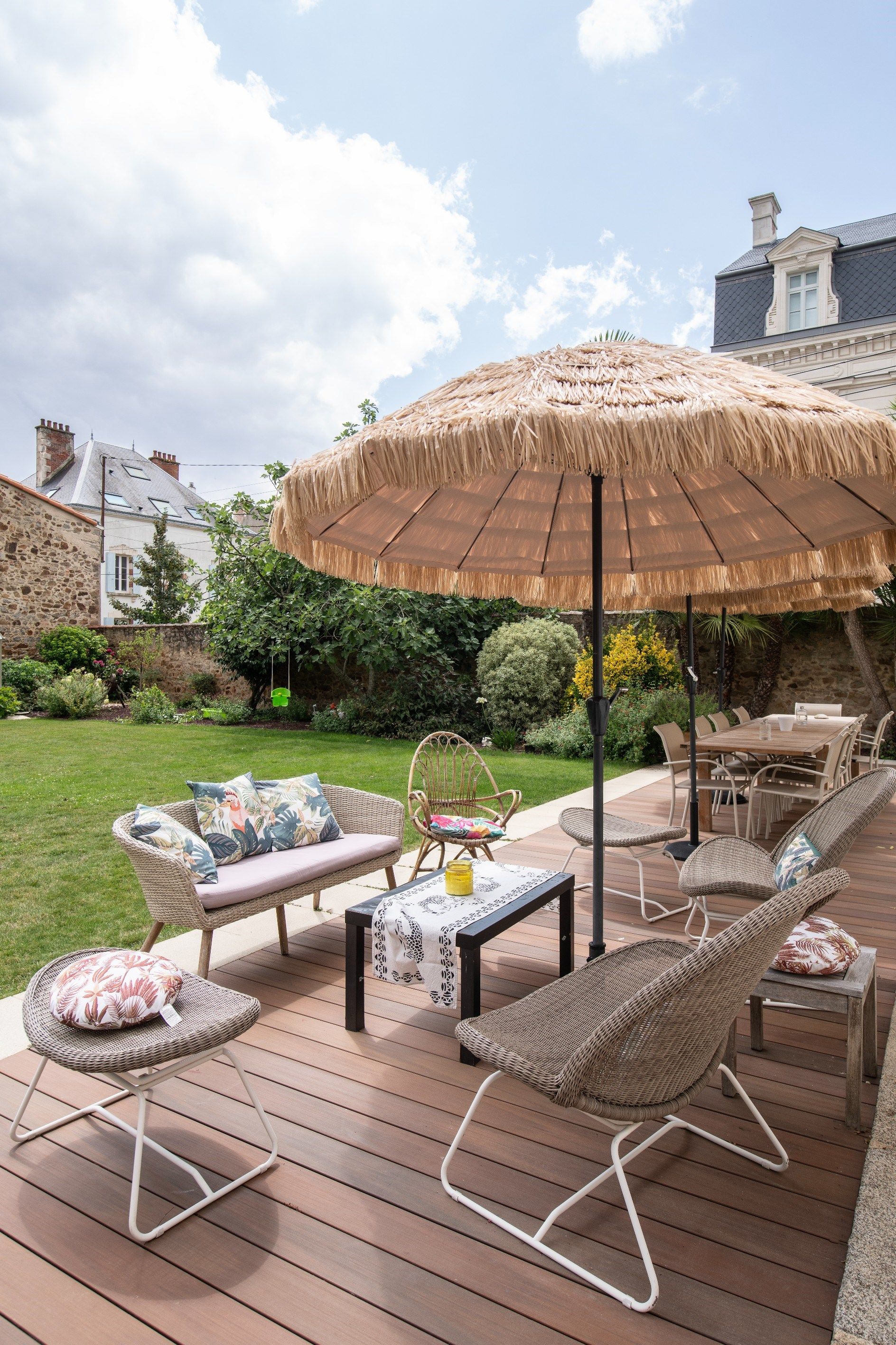 house 9 Rooms for sale on LA ROCHE SUR YON (85000)