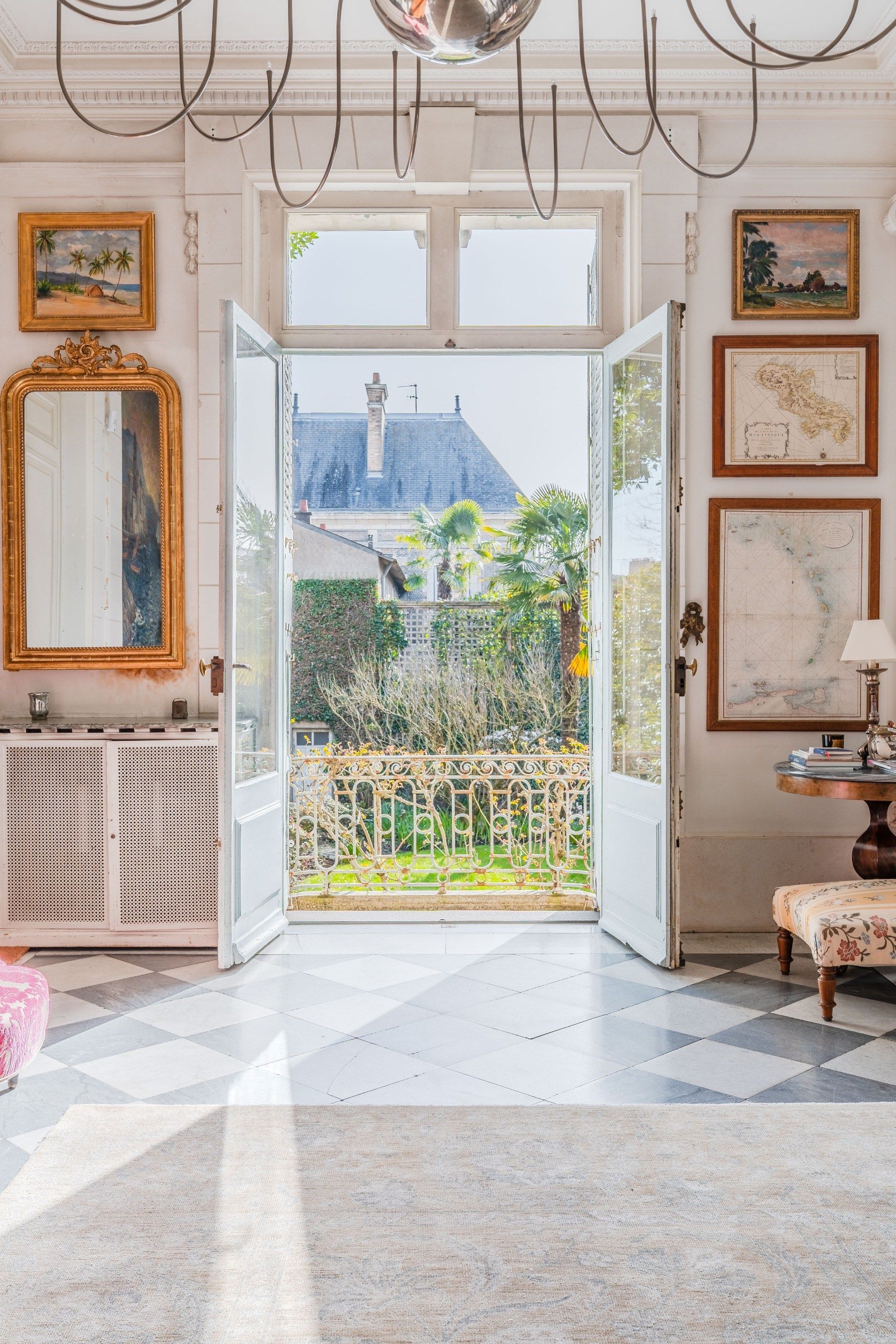 hôtel particulier 10 Pièces en vente sur NANTES (44000)