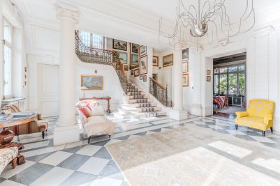 Vente Hôtel particulier Nantes 10&nbsp;Pièces 360&nbsp;m²