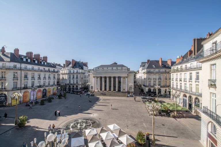 apartment 11 Rooms for sale on NANTES (44000)