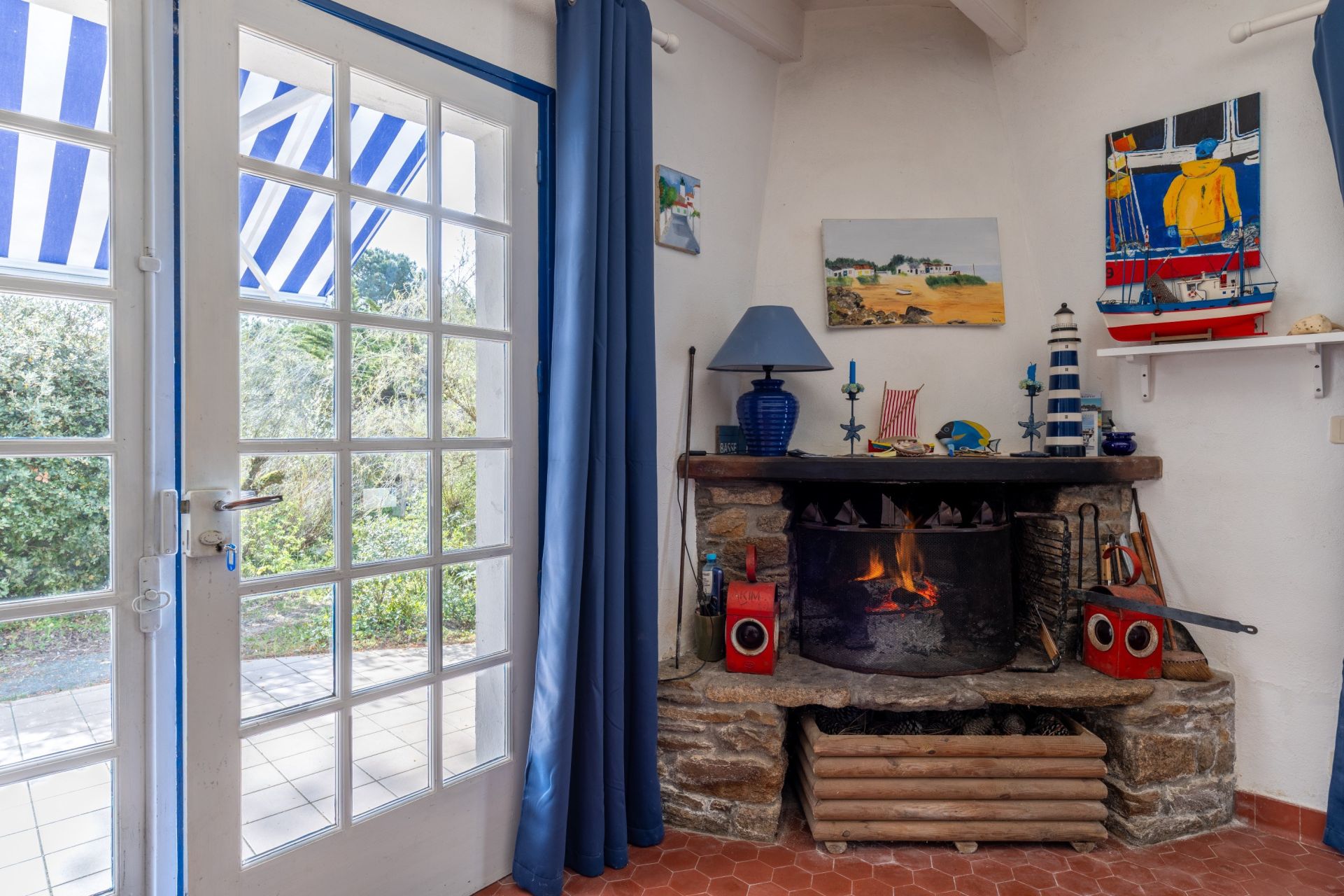 house 6 Rooms for sale on L ILE D YEU (85350)