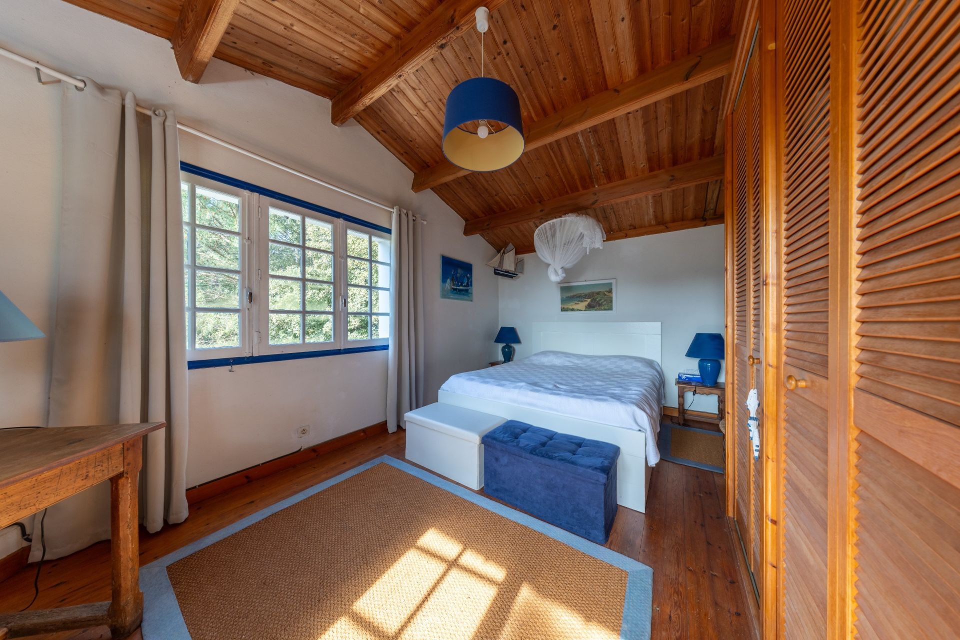 house 6 Rooms for sale on L ILE D YEU (85350)