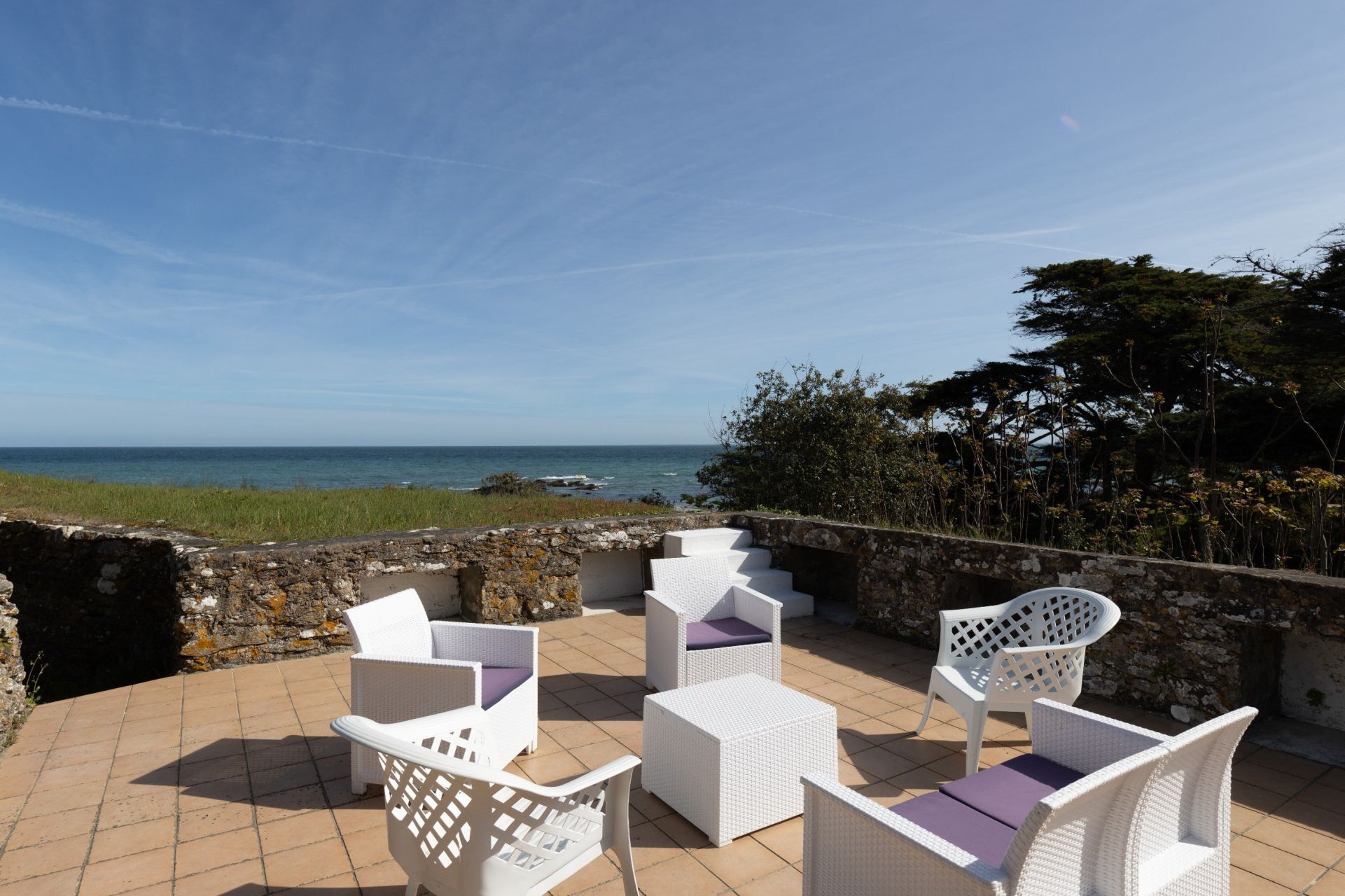house 6 Rooms for sale on L ILE D YEU (85350)