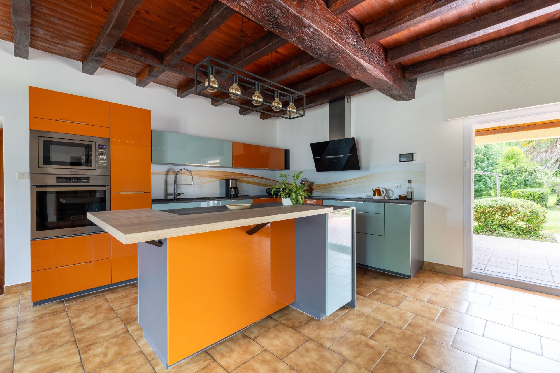house 7 Rooms for sale on AUBIGNY LES CLOUZEAUX (85430)