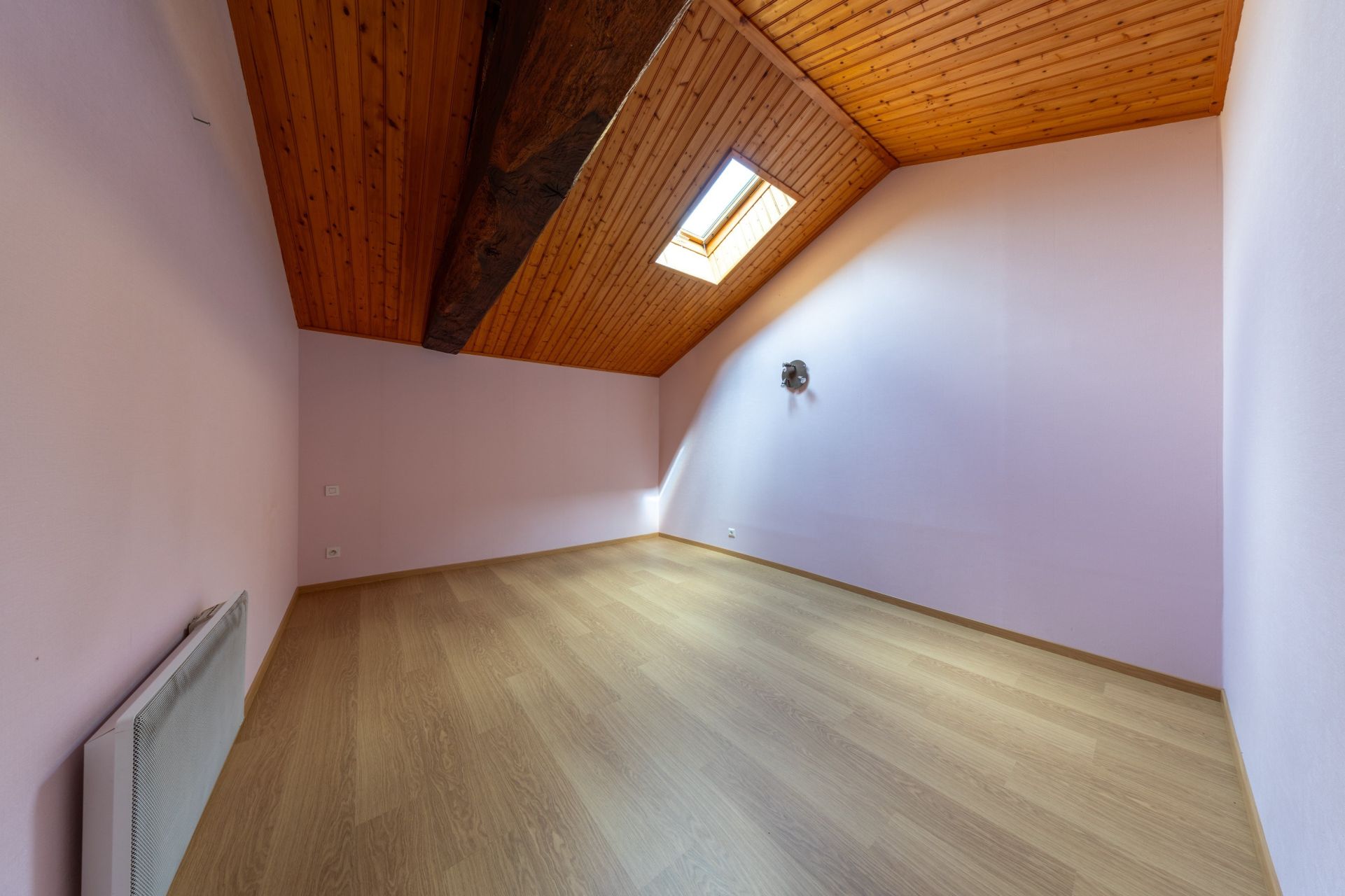 house 7 Rooms for sale on AUBIGNY LES CLOUZEAUX (85430)