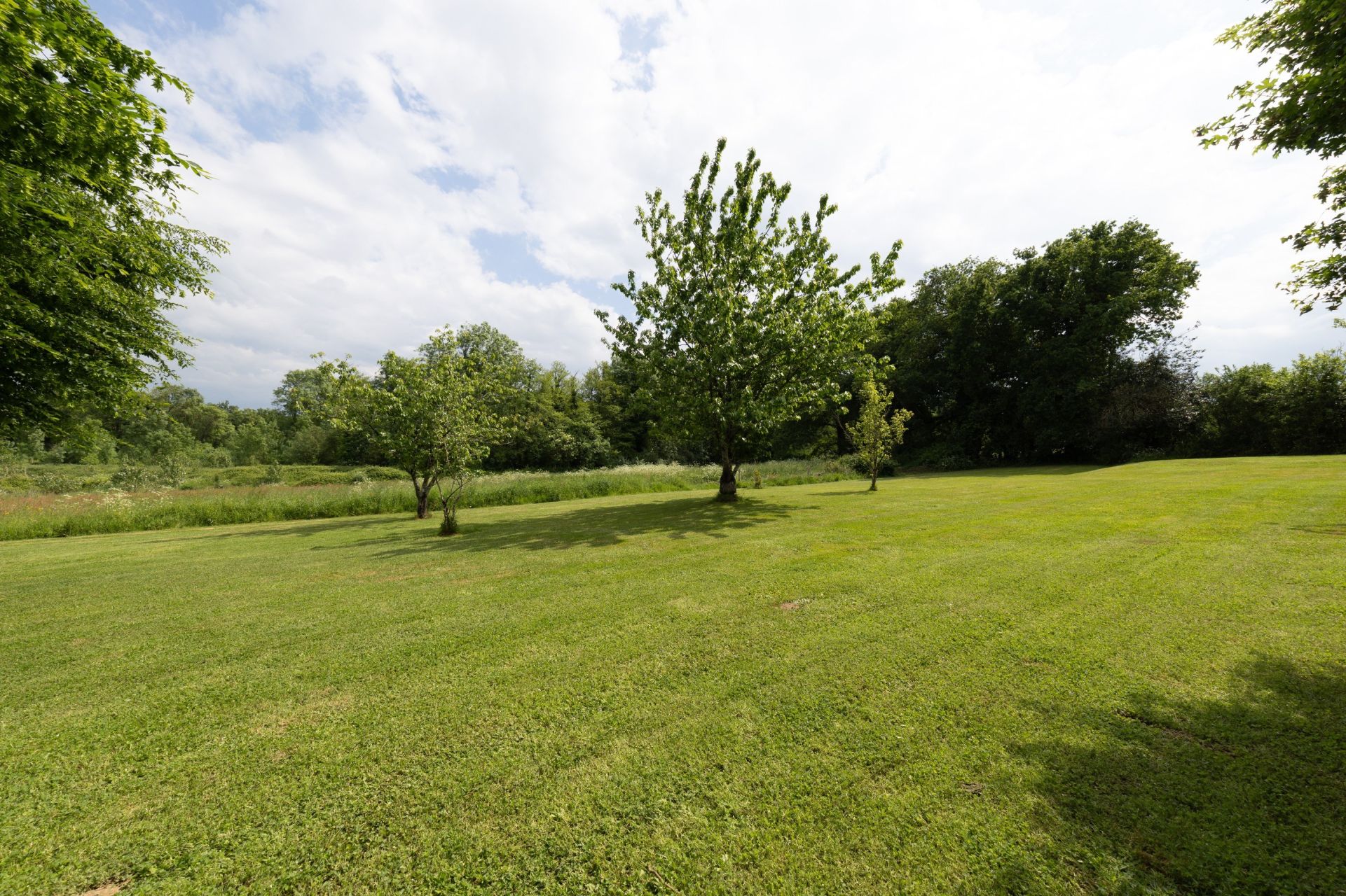 house 7 Rooms for sale on AUBIGNY LES CLOUZEAUX (85430)