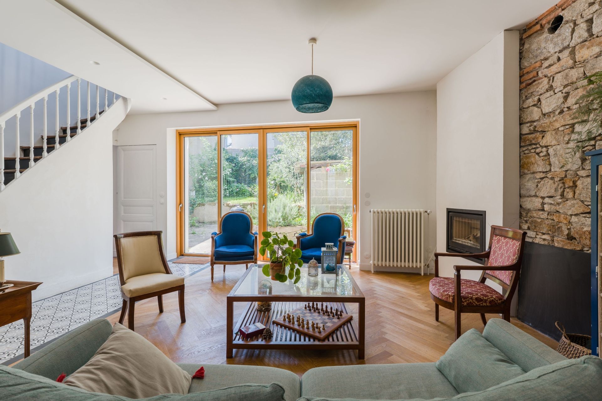 house 8 Rooms for sale on NANTES (44100)