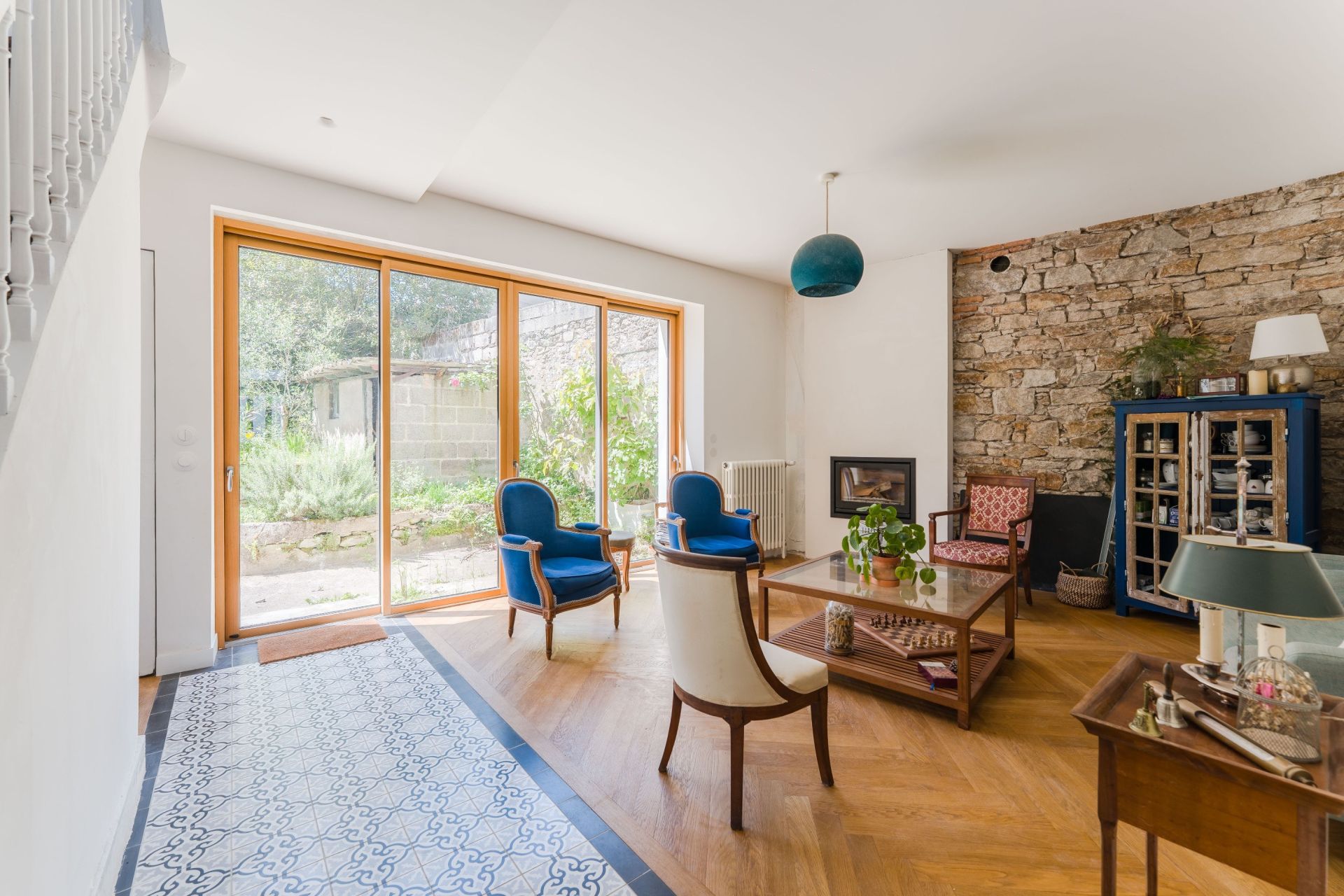 house 8 Rooms for sale on NANTES (44100)