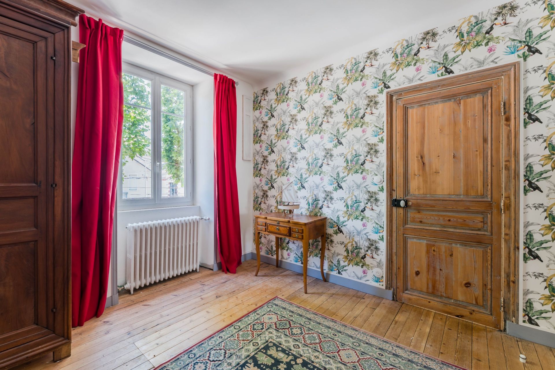 house 8 Rooms for sale on NANTES (44100)