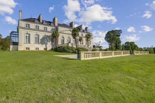 Sale Equestrian property Petit-Mars 12&nbsp;Rooms 760&nbsp;m²